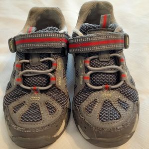 Stride Rite Made 2 Play 11W Sneakers